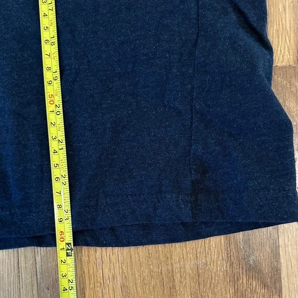 *last chance* Love in Faith | Women’s Black 'Tis the Season Graphic T-Shirt - Picture 8 of 11